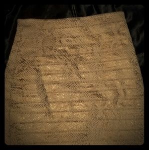 ✔Express Gold Snake Pattern Mini Skirt